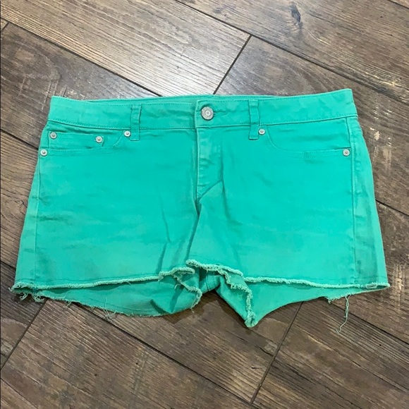 GAP Hadley Green Cut Off Green Denim Jeans - Picture 2 of 5